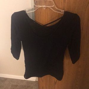Medium sleeved black shirt